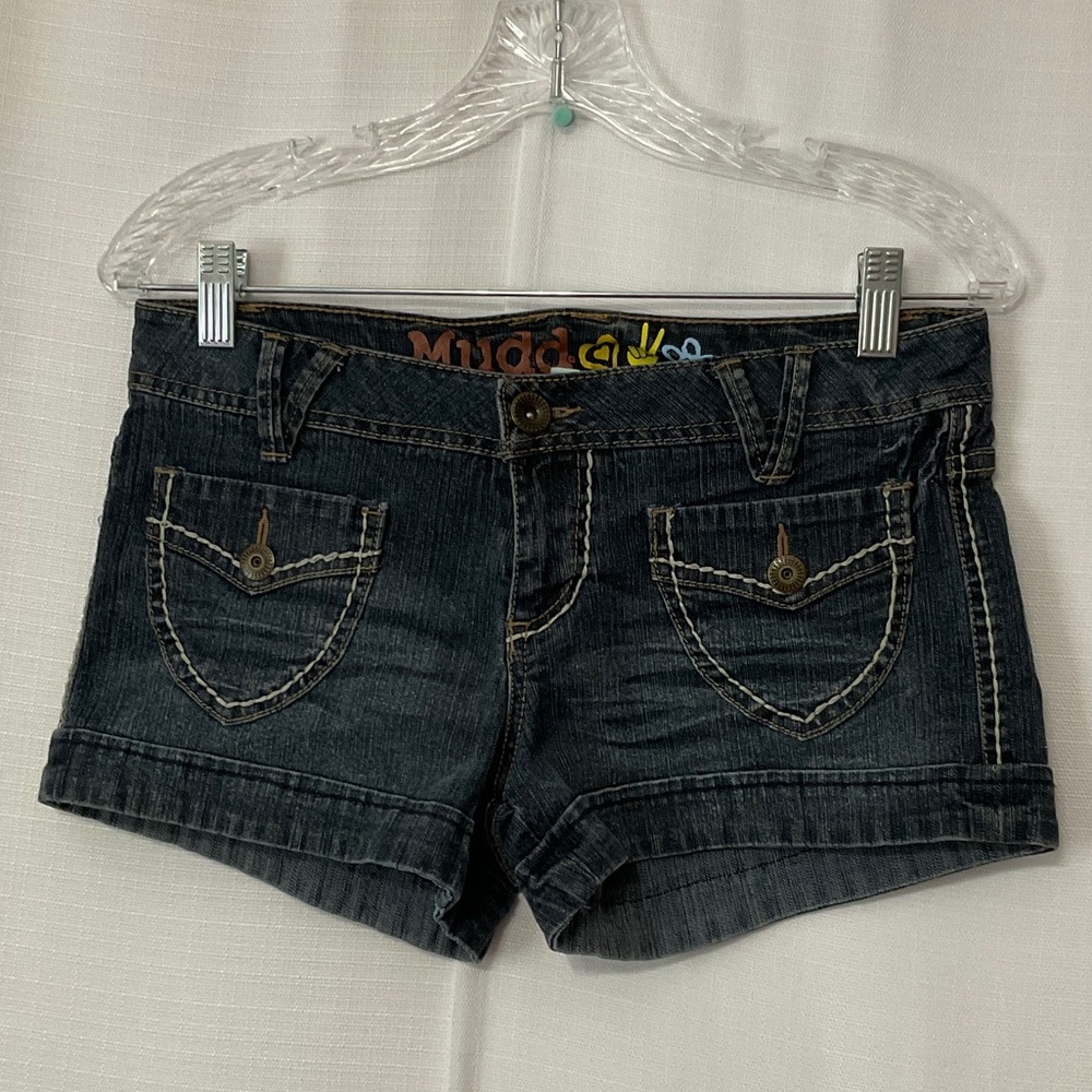 Mudd Women's Dark Blue Jean Shorts Size 7